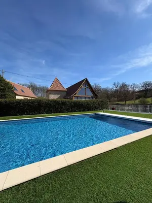Piscine de l'établissement Jolie Roulotte ou située à proximité