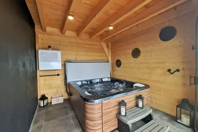 Plan de l'établissement La Flèche 1 - Chalet Standing - Jacuzzi Privatif