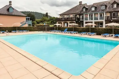 Piscine de l'établissement Résidence Les Belles Rives - maeva Home - Appartement 2 pièces 5 personnes - Confort MAE-2324 ou située à proximité
