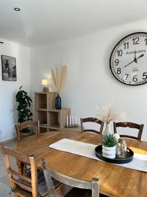 Coin salon dans l'établissement Gite Lomegaja 6pers proche Lascaux et Sarlat