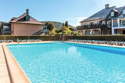 Piscine de l'établissement Résidence Les Belles Rives - maeva Home - Appartement 2 Pièces 5 Personnes - Sélection MAE-2194 ou située à proximité