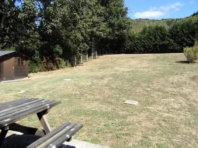 Jardin de l'établissement Gîte de France Le doustre 2 épis - Gîte de France 4 personnes MAE-8914