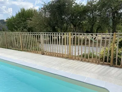 Piscine de l'établissement La murette ou située à proximité