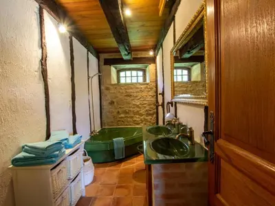 Plan de l'établissement Maison campagnarde avec piscine et cheminée, Périgord Noir - FR-1-616-395
