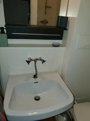 Salle de bains dans l'établissement Studio à Super Besse 800m des pistes