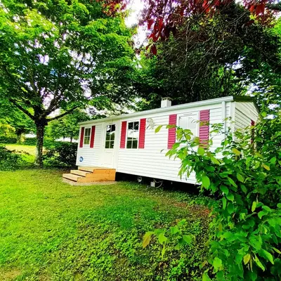 Jardin de l'établissement Camping Baroudeurs