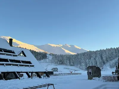 L'établissement Coquet studio avec terrasse au Lioran, animaux admis - FR-1-787-119 en hiver