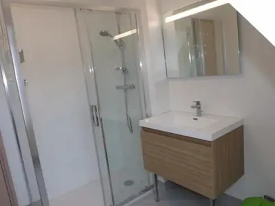 Salle de bains dans l'établissement Gite 3 Grand Gîte 7-9 Personnes au Pied du Puy Mary