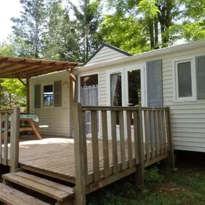 Mobil-home 28m² avec Terrasse pour 6 personnes - API-1-52-475