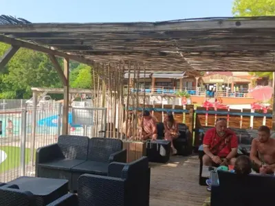 Clients de l'établissement Mobil-home avec Terrasse à La Cassagne pour 6 personnes - API-1-52-247