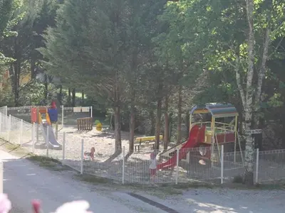 Aire de jeux pour enfants de l'établissement Mobil-home 4 pers, Terrasse - API-1-52-470