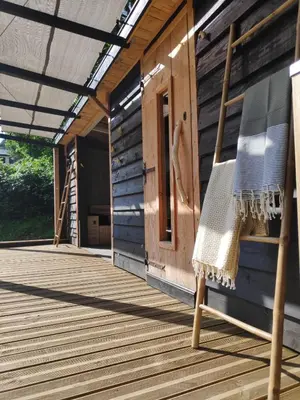 Balcon ou terrasse dans l'établissement Maison van Stijn, Gîte les 3 Etoiles d'Auvergne