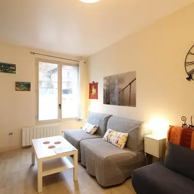 Studio central à La Bourboule avec WIFI - 3 couchages - FR-1-415-209