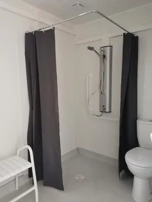 Salle de bains dans l'établissement Auvergne chalets Sancy