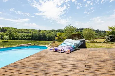Piscine de l'établissement Gîte Jean Scafer, Piscine chauffée, Wifi, Salle de jeux, Animaux de la ferme ou située à proximité